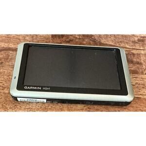 Garmin Nuvi 1300 GPS 4.3" Touchscreen Portable Navigator Bundle w/Charger